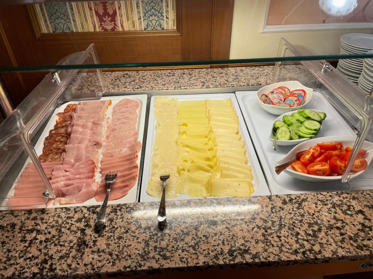 סנט וולנטין Hotel Restaurant Wallner I Contactless Check-In מראה חיצוני תמונה