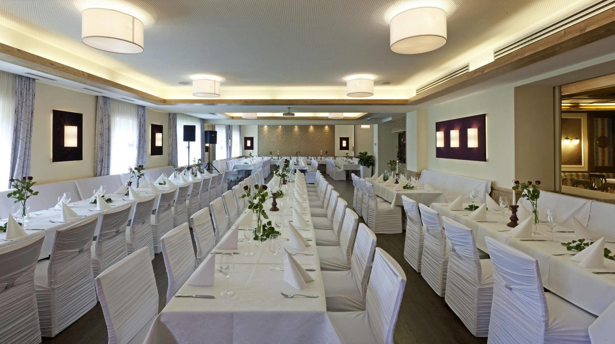 סנט וולנטין Hotel Restaurant Wallner I Contactless Check-In מראה חיצוני תמונה